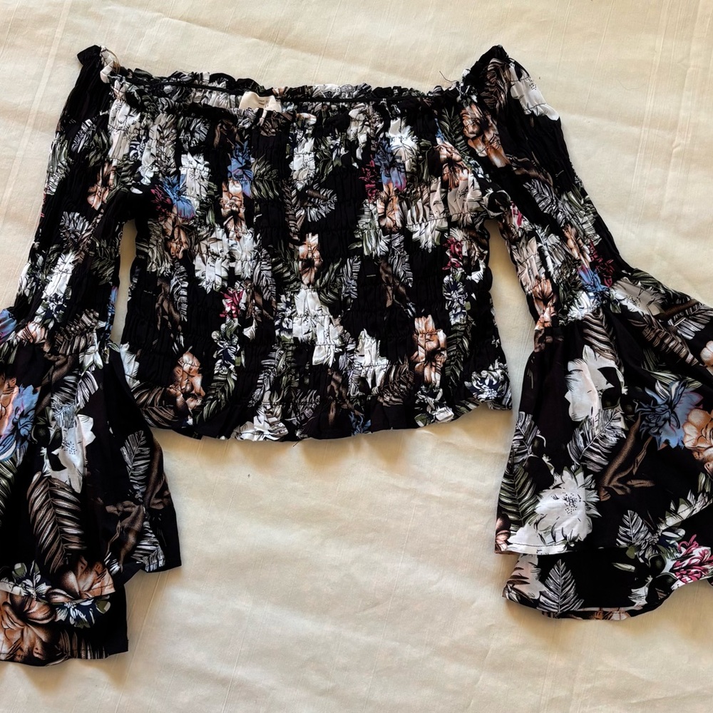 Ewto Elegant Floral Off-Shoulder Crop Top Size M long sleeve - Picture 2 of 14